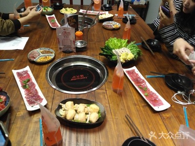 杨单纯私房火锅 湖滨商业街店的独特魅力